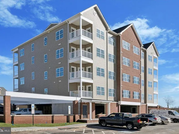 16453 River View Dr, Bristol, PA 19007