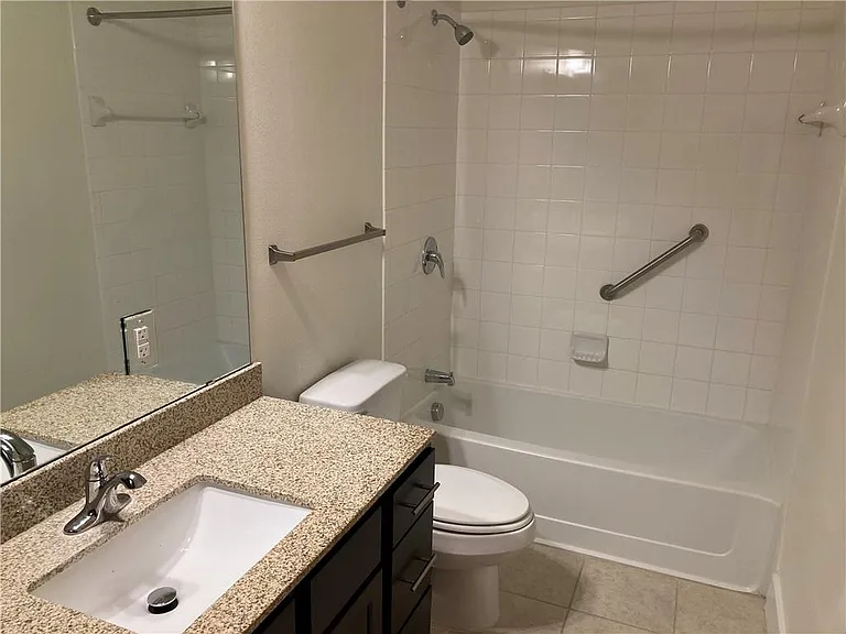 2400 Louis Henna Blvd #304 — Photo 7