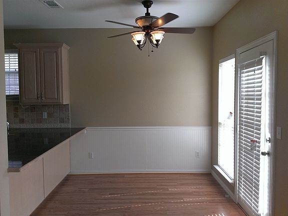 4th image of 106 Mayflower Ct