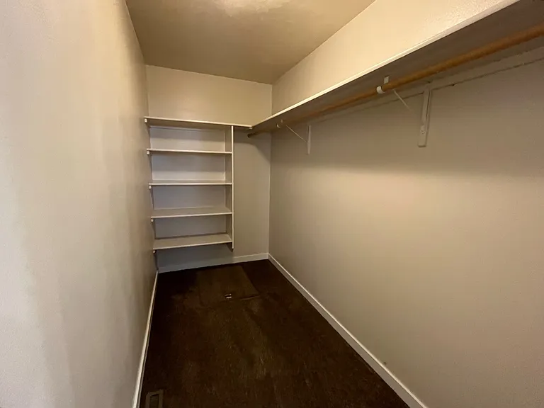 589 W Ramsbrook St — Photo 15