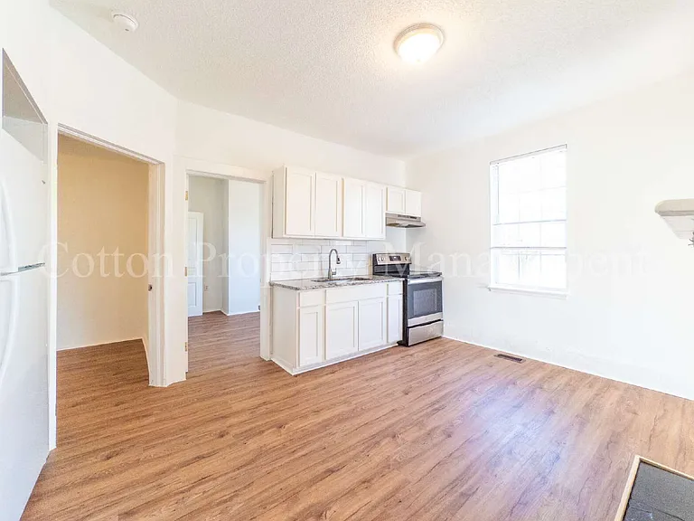 923 N 5th Ave #A — Photo 13
