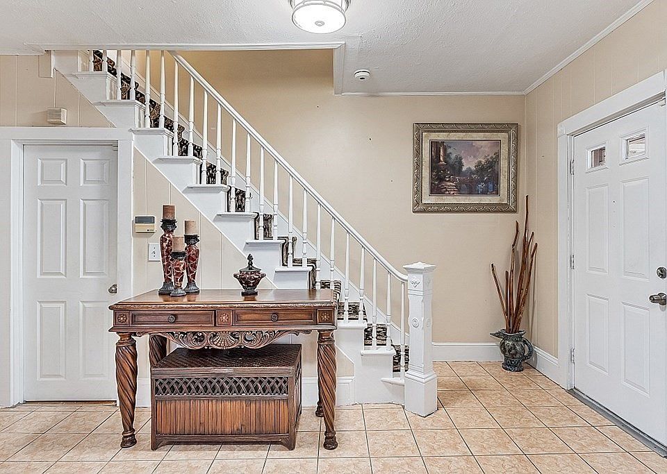 24 Newton St, Lawrence, MA 01843 Zillow