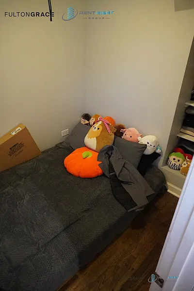 Thumbnail 13