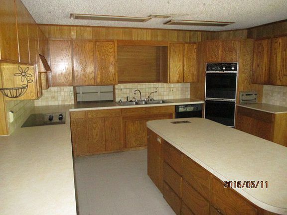 5th image of 501 Van Zandt St