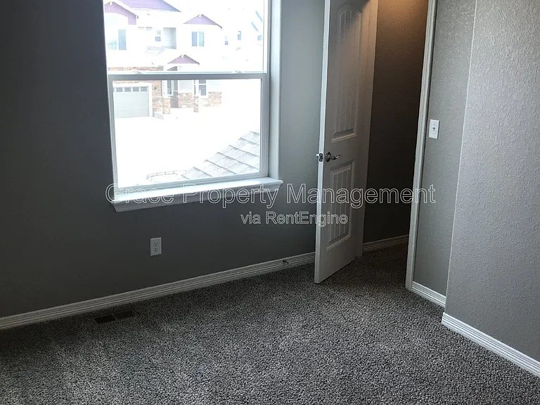 2063 Tabor St — Photo 9