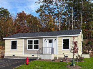 6 Pinrock Dr, Sturbridge, MA 01566