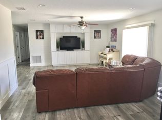 2503 Summer Tree Rd E, Jacksonville, FL 32246