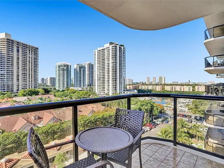 19667 Turnberry Way #9B — Photo 44