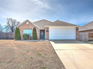 7229 Devonshire Ave, Springdale, AR 72762