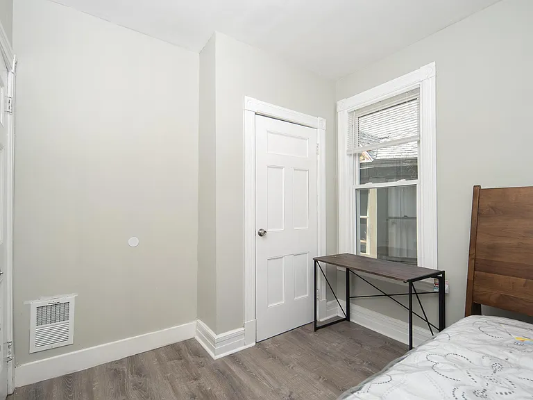 2326 15th St #2 — Photo 27