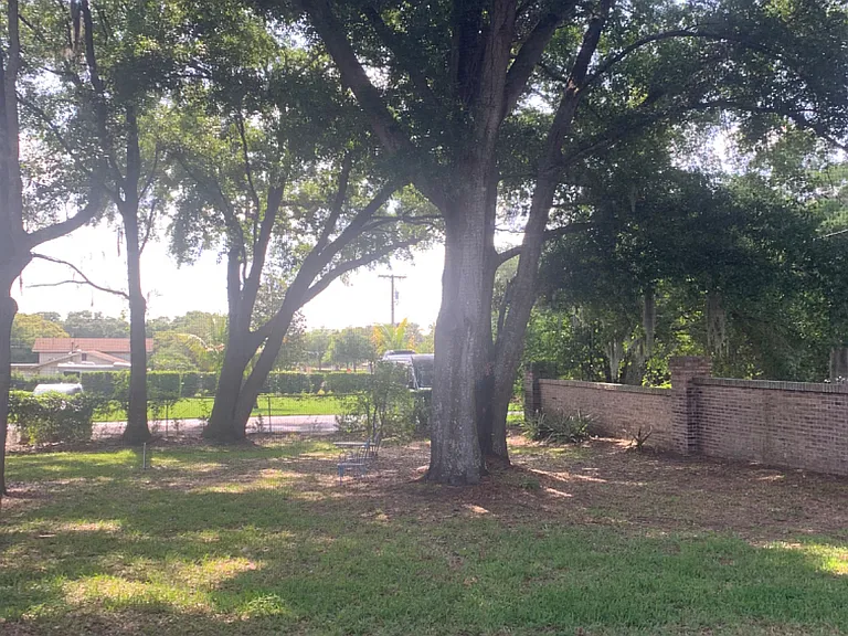 702 Brooker Ridge Ct — Photo 13