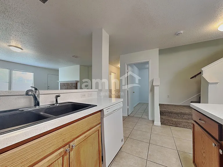 4405 Statesman Ln — Photo 3