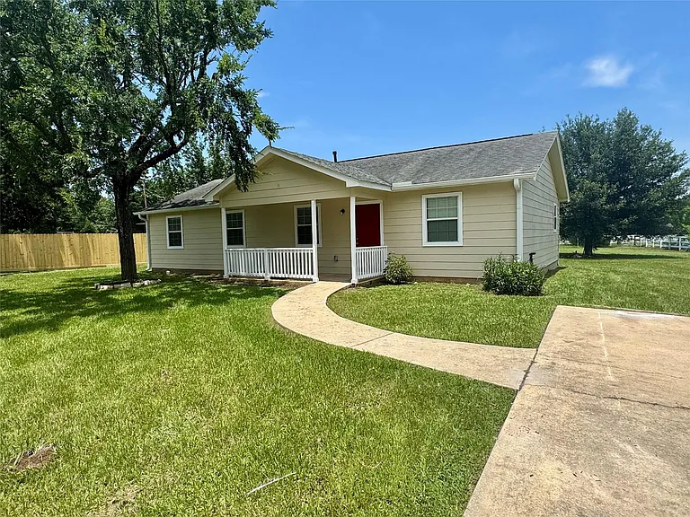 1592 Dr Martin Luther King Dr — Photo 5