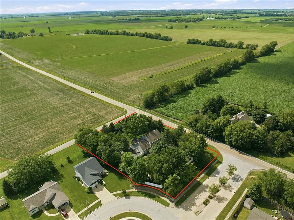 1st image of 2202 Bloomingdale Rd