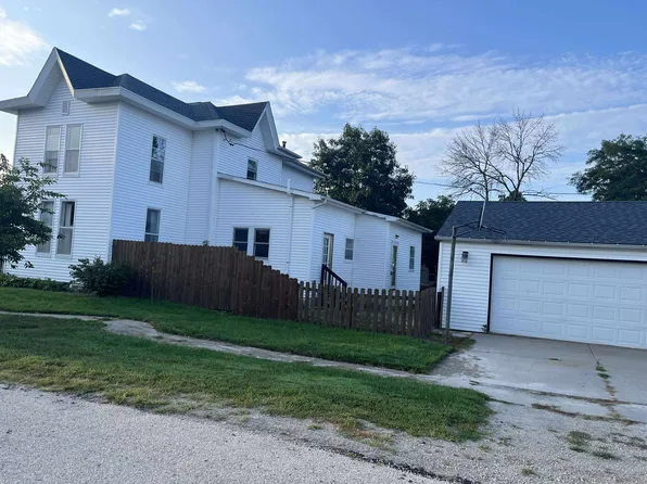 207 4th St N, Springville, IA 52336