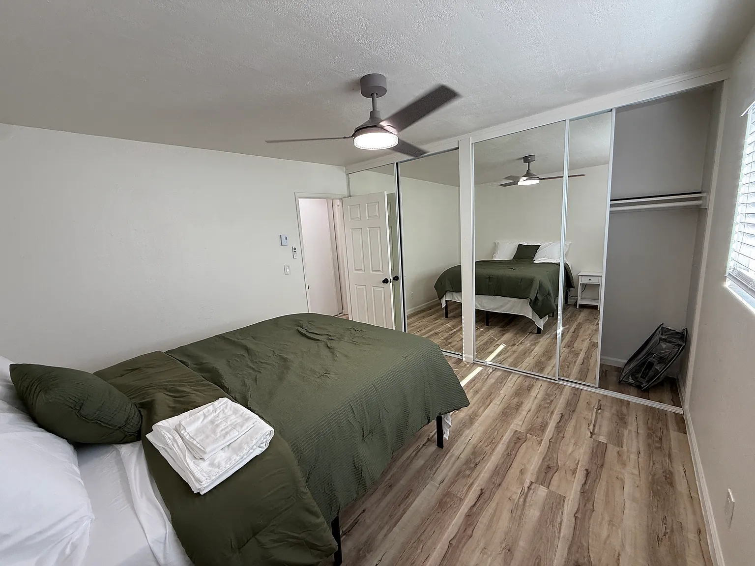 1 bed, $3,350 — Photo 2