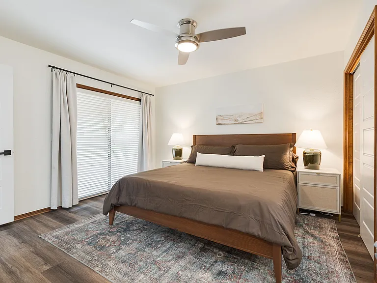 3121 Kent Dr — Photo 40