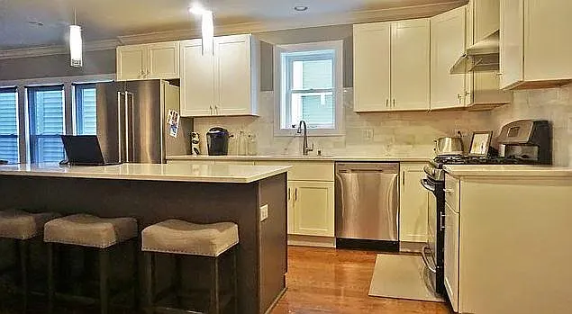 3 bed, 1700 sqft, $3,300 — Photo 4