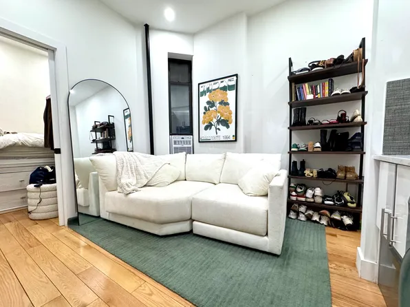 247 Mulberry Street image 1 of 8