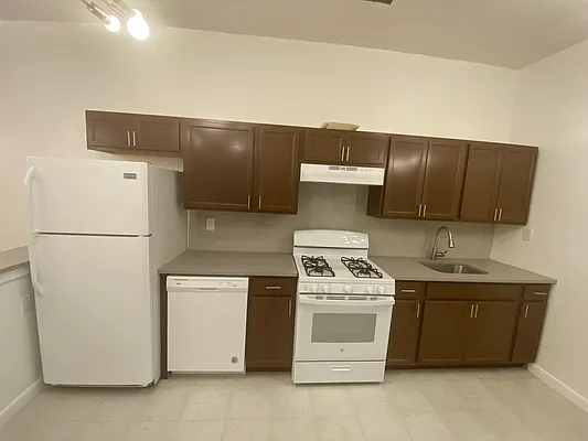 Rented by JB Mac Real Estate Inc. | media 24