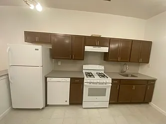 Rented by JB Mac Real Estate Inc.