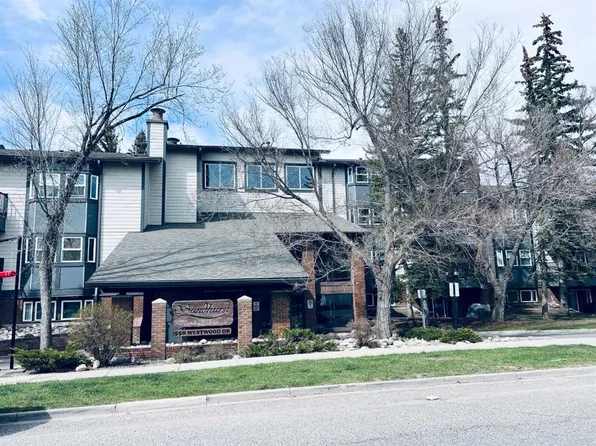 550 N Westwood Dr SW #114, Calgary, AB T3C 3T9