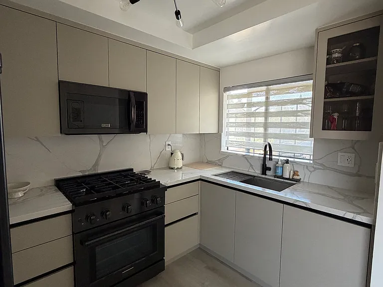 8601 Sunland Blvd #67 — Photo 19