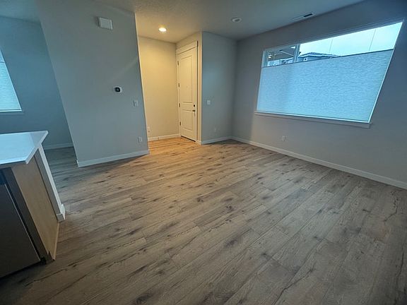 5th image of 18501 NE 44th Ave