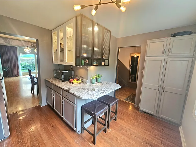 712 College Pkwy — Photo 10