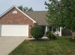 9678 Fireside Ln, Fishers, IN 46038
