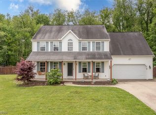6926 White Pine Dr, Ravenna, OH 44266