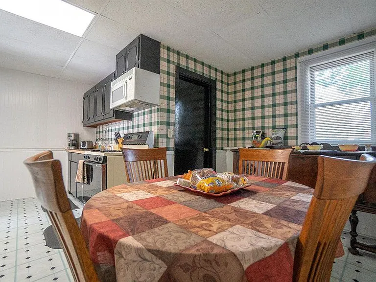 1802 Evans Ave #B — Photo 7