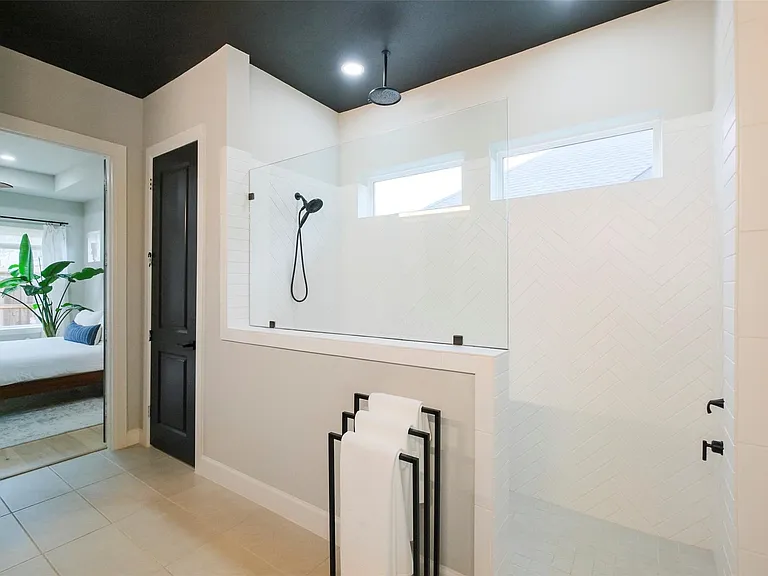 2310 Precision Ln — Photo 34