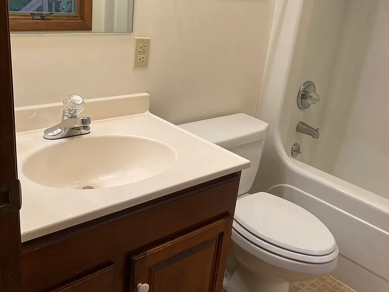 Master Bathroom.