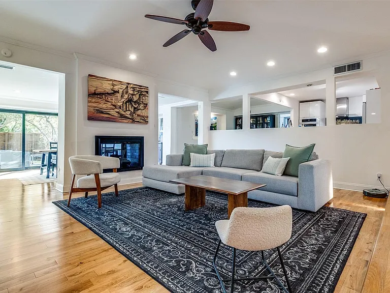 7350 Fieldgate Dr — Photo 5