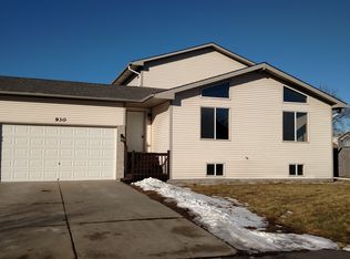 930 Gunners Ct, Lincoln, NE 68522