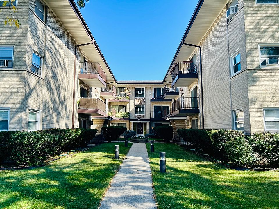 1st image of 4235 N Kedvale Ave APT 1B