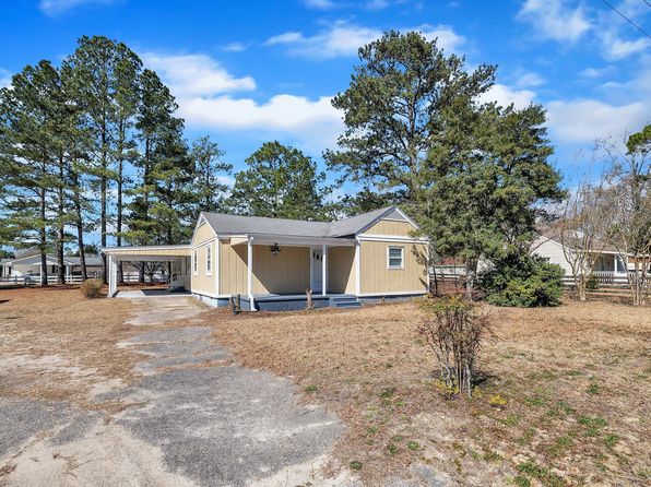 1403 Fairground Rd, Dunn, NC 28334