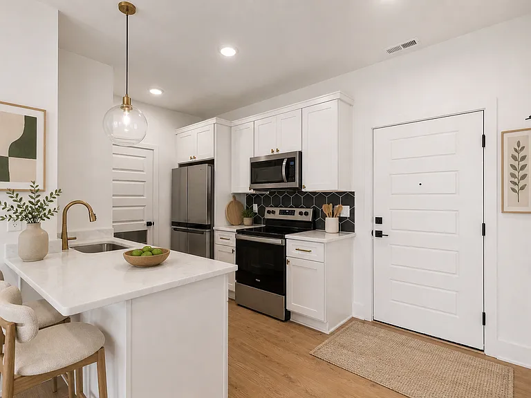 2200 Idlewood Ave #B — Photo 3