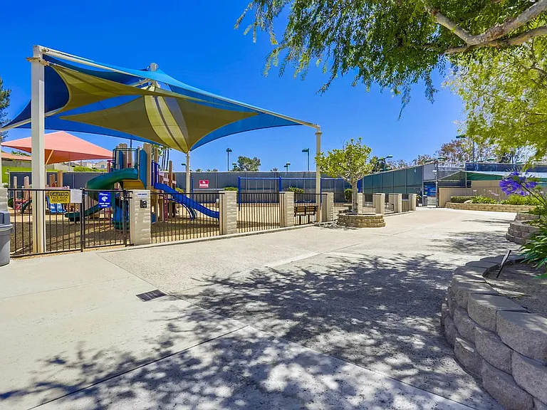 12206 Rancho Bernardo Rd #B — Photo 28
