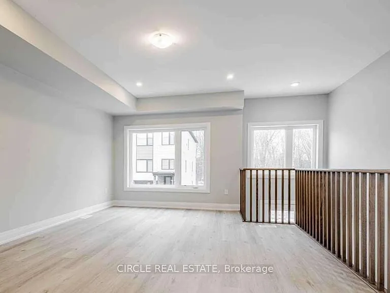 1489 Purchase Pl — Photo 3