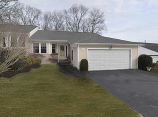 9 Lees Farm Commons Dr, North Providence, RI 02904