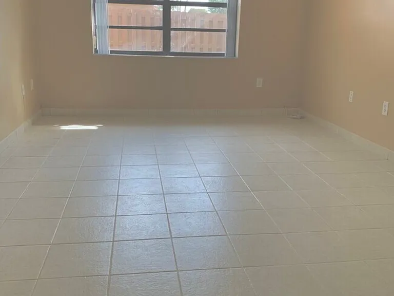 13566 SW 11th Ln — Photo 12