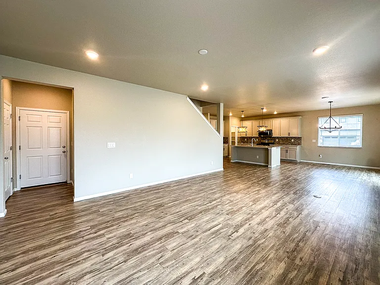 17440 Springfield Dr — Photo 19