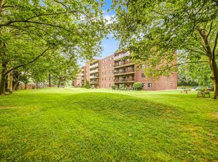 5552 Heritage Dr, Niagara Falls, ON L2J 3W1