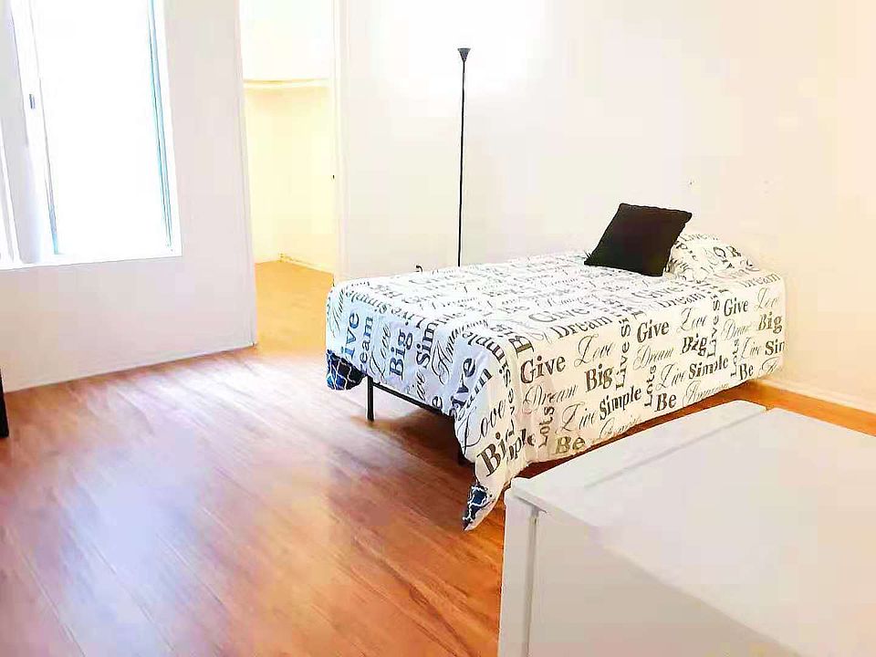 1st image of 11701 Texas Ave #Qqr-grand1