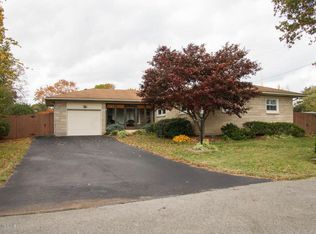 7511 Westport Rd, Graymoor Devondale, KY 40222