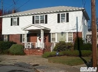 1B Gibson Blvd, Valley Stream, NY 11581