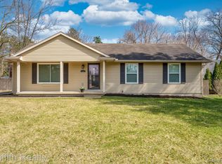 314 Cornell St, Howell, MI 48843