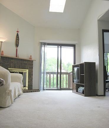 2nd image of 1609 Willow Wren Ct Unit 303